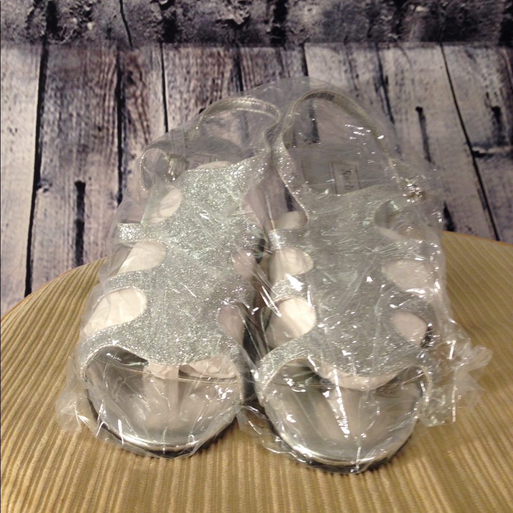 💃Silver Glittering✨ Aphrodite Sandals - Picture 2 of 8